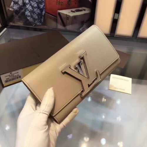  루이비* 카푸신 월릿 m61250 lv 여자지갑 5037