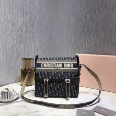 크리스찬 디* 오블리크 자수 캠프 백 28.5cm d50811