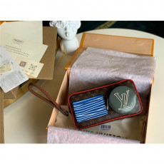  루이비* 포쉐트 볼가 핸드백 m68687