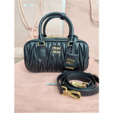 miumiu 미우미* 보스턴백 5bb14