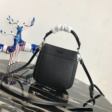 프라* 토트&숄더백 1bc082 봄