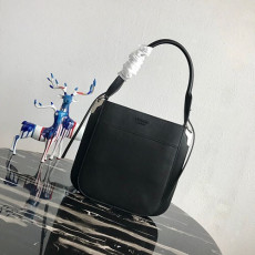 프라* 토트&숄더백 1bc076 봄