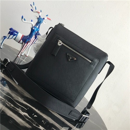 프라* 남자 사피아노 숄더백 p50231