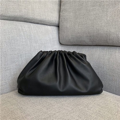 보테*베네* 버터카프 파우치백 라지 576227