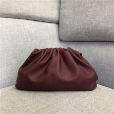 보테*베네* 버터카프 파우치백 라지 576227