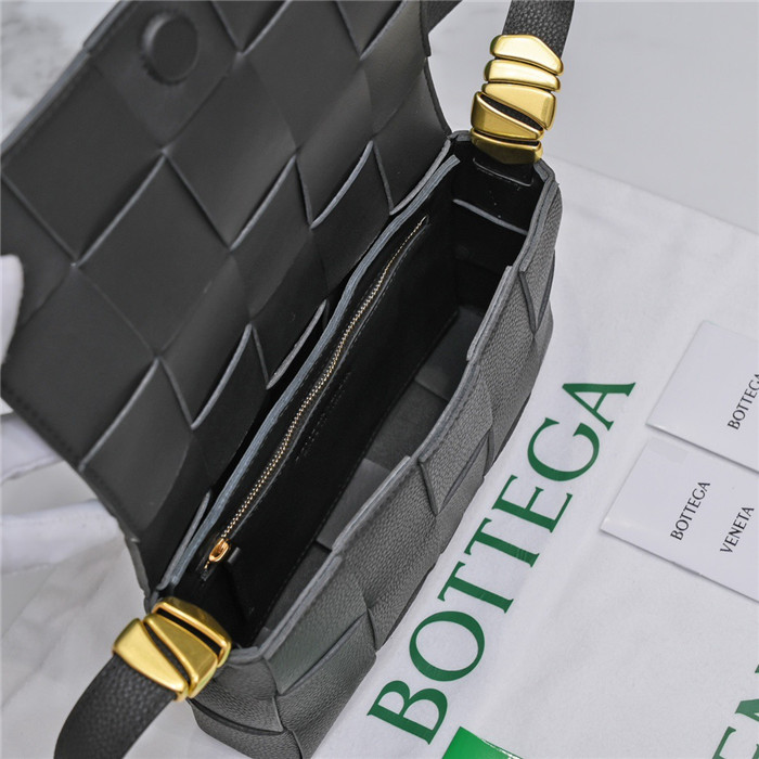b1a5a0bcfe57b6302e6fd729bcdf362a_1727190368_3043.jpg