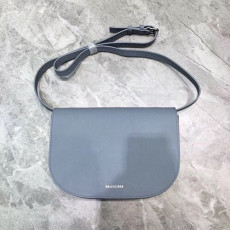 발렌시아* 빌데이 크로스백 24cm b310006