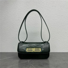  발렌시아* 가십 bb장식 텍스처 숄더백 b59056