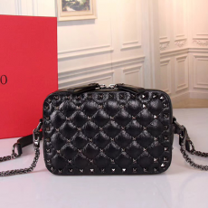 발렌티* 카메라백 garavani rockstud spike box bag v10800