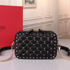 발렌티* 카메라백 garavani rockstud spike box bag v10800