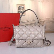 발렌티* garavani candystud 토트&숄더백 23cm b31582