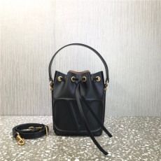 valentnio 발렌티* 버킷백 v2600-2