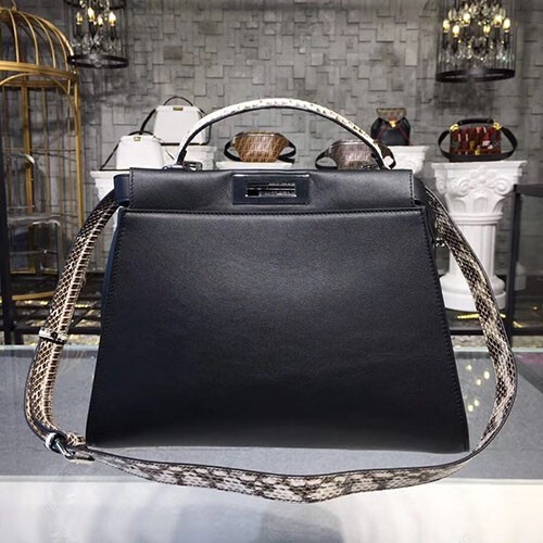 펜* 피카부백 블랙 33cm f90150