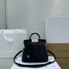 메종 마르지엘* 5ac 숄더백 미듐 3388 블랙
