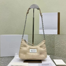 메종 마르지엘* 글램 슬램 마이크로 호보백 미니 3359 베이지