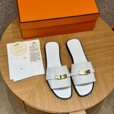 에르메* 줄리아 샌들 blanc 정품급