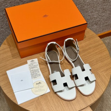 에르메* 산토리니 앱송 샌들 blanc 정품급