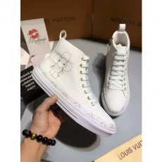 루이비* 스니커즈