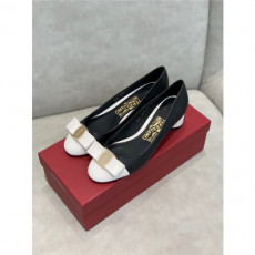 ferragamo 페레가* 여성용 구두 (굽높이4cm) f74550