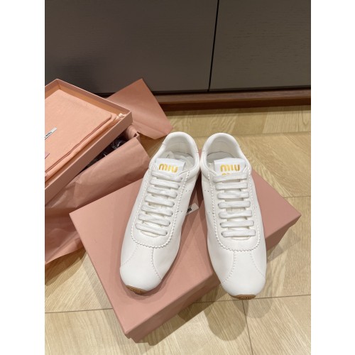 미우미* 스니커즈