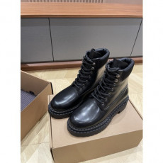 프라* 부츠