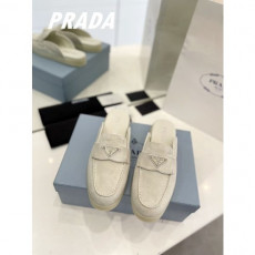프라* 삼각 로고 뮬 블로퍼
