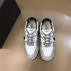 valentnio 발렌티* 남성용 스니커즈 v70899