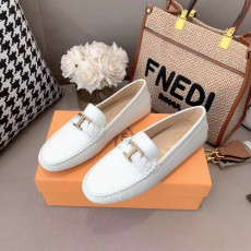 tod.s 토* 로퍼 화이트
