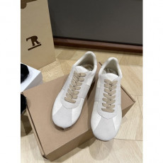 더로* 스니커즈