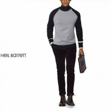 neil barrett 닐바렛 배색 나그랑 하프넥 폴라니트