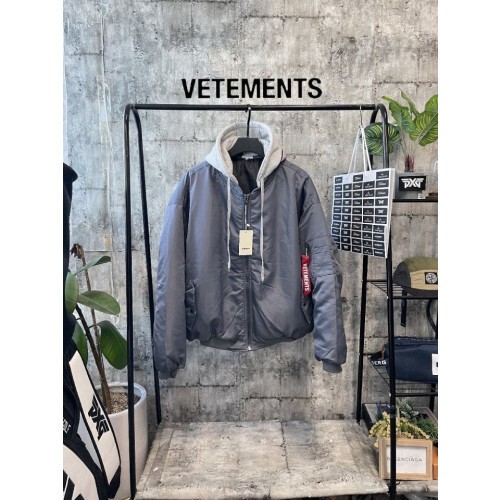 vetements 베트멍 후드패치 크롭패딩