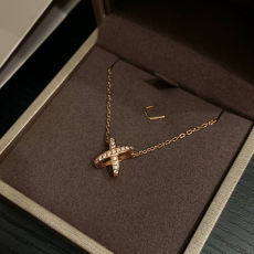 쇼* 목걸이