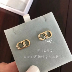 디* 귀걸이