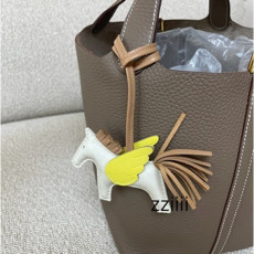 에르메* 로데오 말참