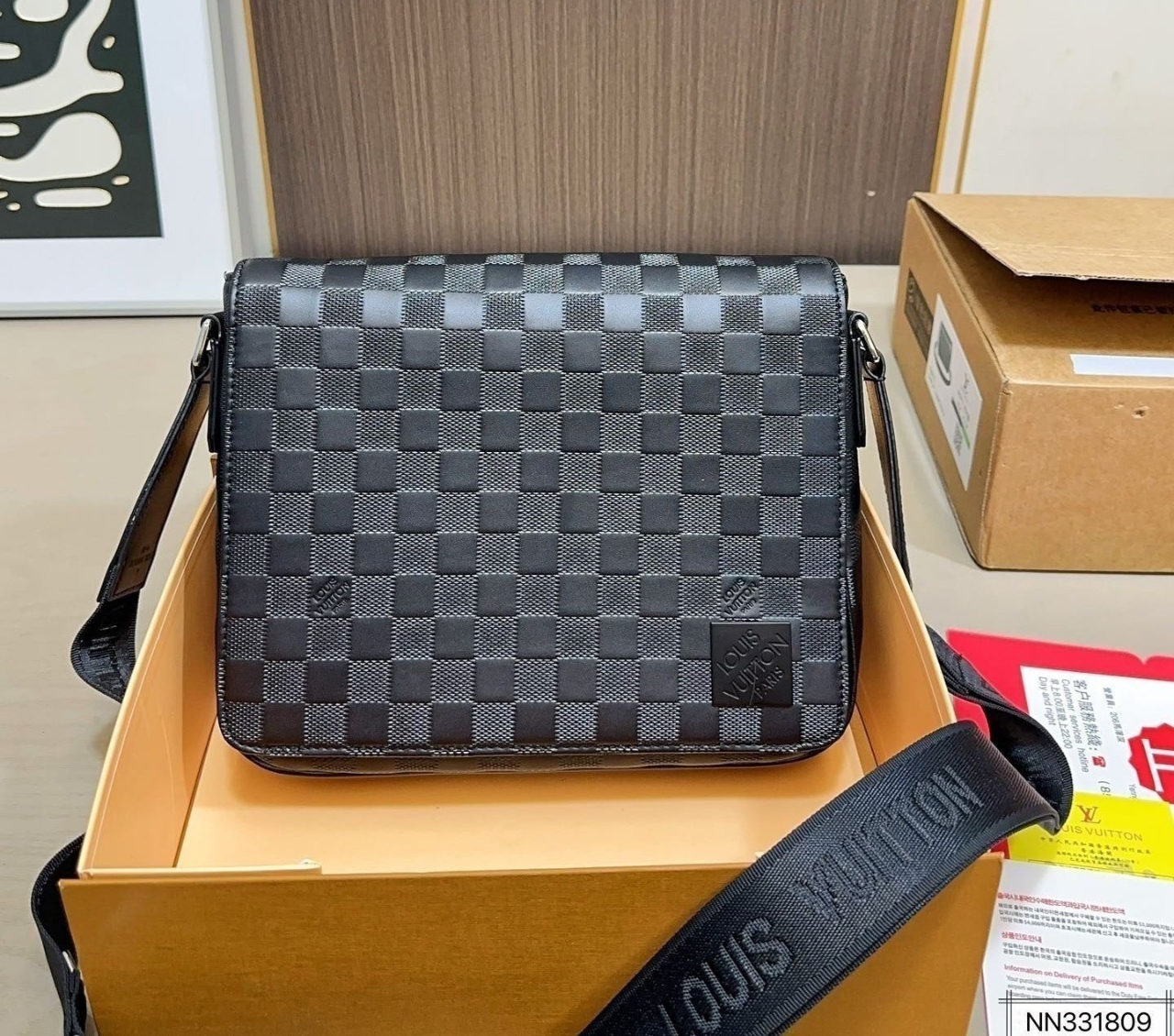 루이비통 디스트릭트 다미에 인피니PM(더스트구성)