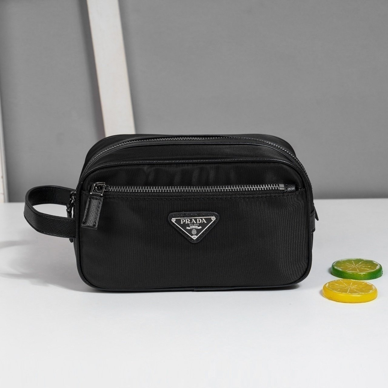 프라다 레트리 파우치백(더스트구성)
