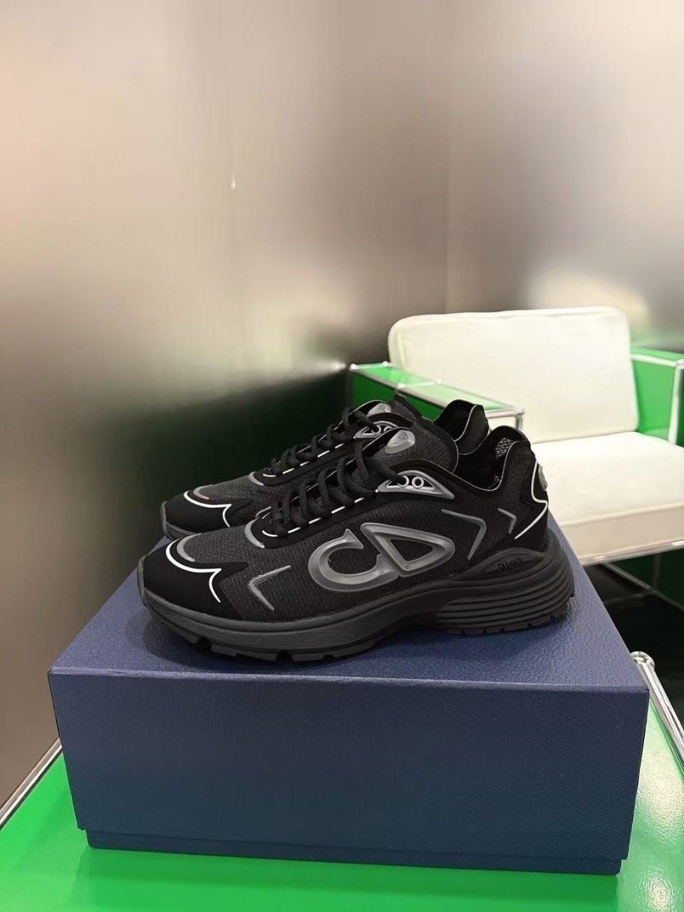 디올 카운트다운 그레이 테크 스니커즈 (풀박스구성 )