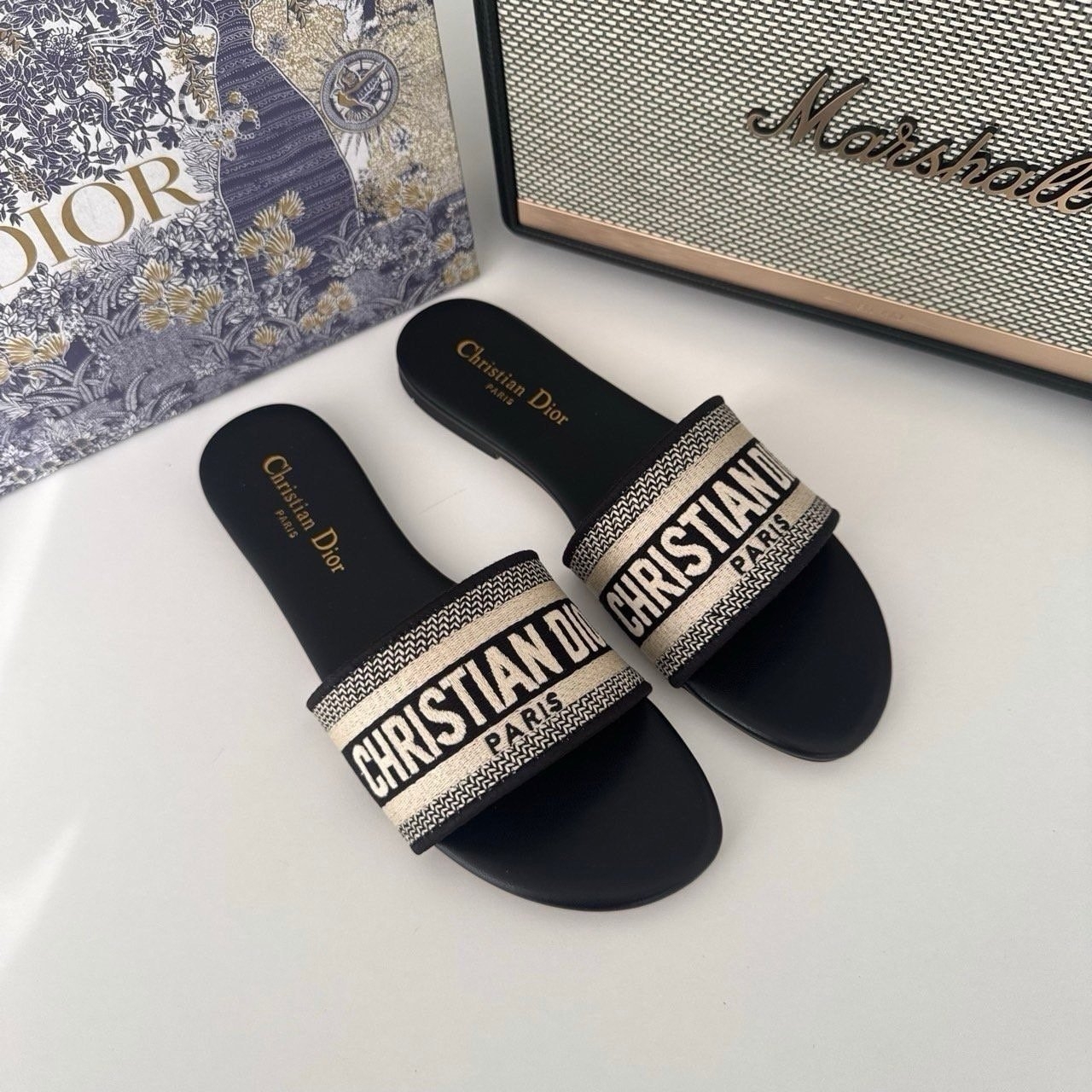 디올 디웨이 뮬 슬리퍼(풀박스구성)