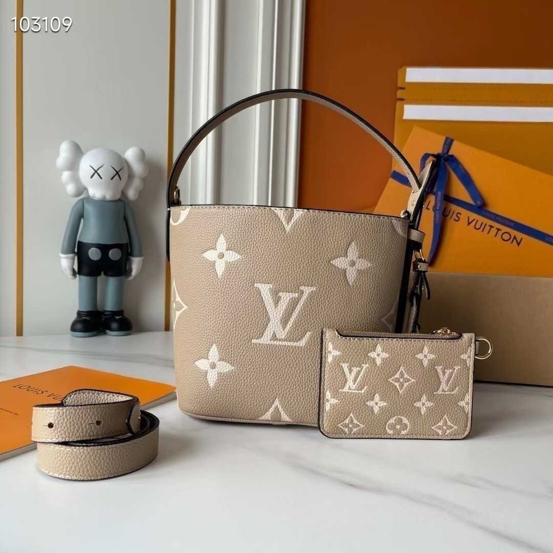 루이비통 올인BB 앙프렝뜨 (더스트구성)