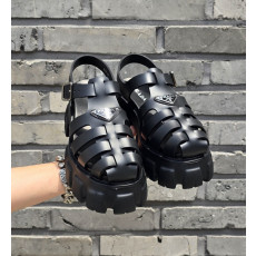 프라다 러버 모놀리스 샌들