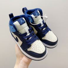 Jordan 1 Mid Alt Pink