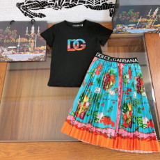 DG 24SS 투피스 세트