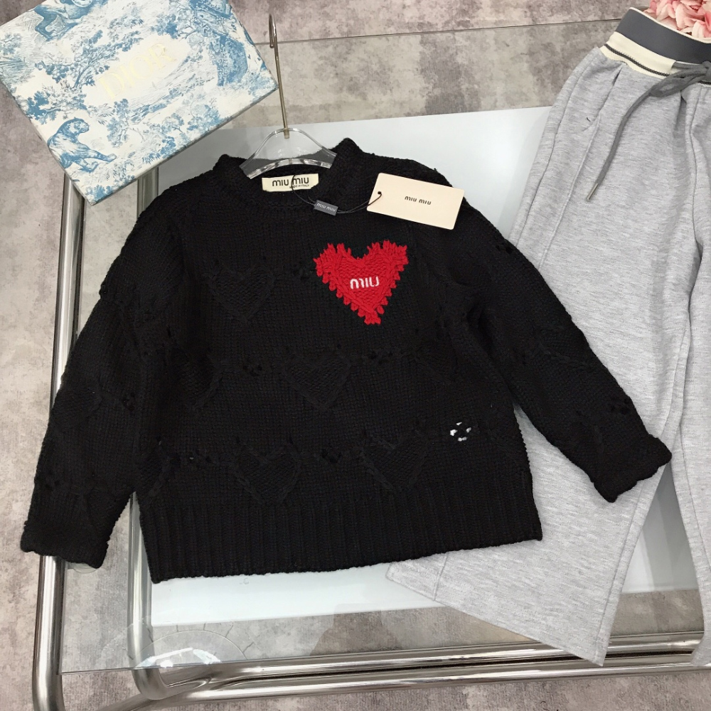 eae7e59121975fe4c9fab43688c01bc9.jpg